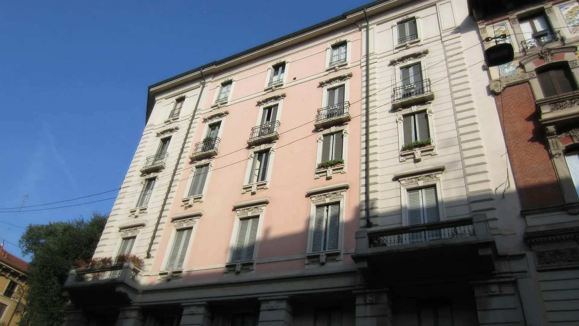 Fil Rouge Appartement Milaan Italië